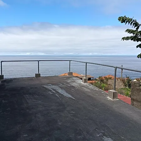 Lombada Comfort * Ponta Delgada (Madeira)